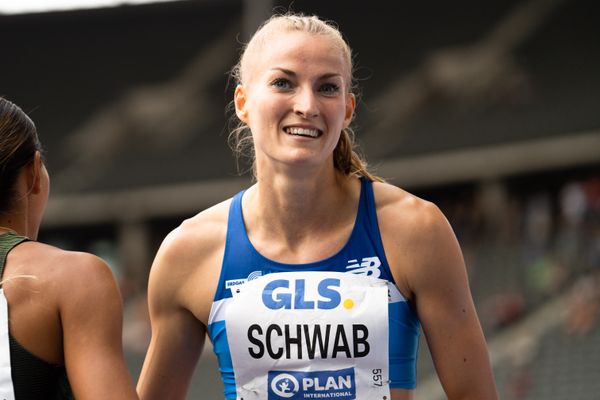 Corinna Schwab (LAC Erdgas Chemnitz) waehrend der deutschen Leichtathletik-Meisterschaften im Olympiastadion am 25.06.2022 in Berlin